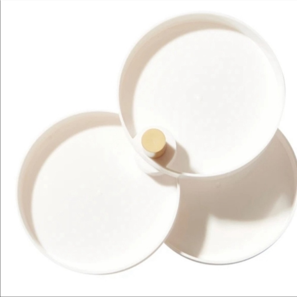 Brand New in Box The 2Bandits Tiered Catchall Tray